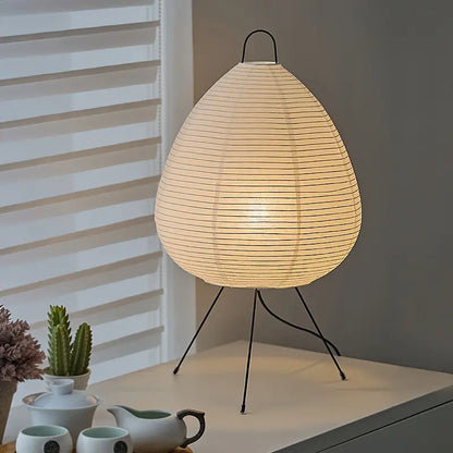 LUMIÈRE PAPIER – VINTAGE PAPER-ART EGG TABLE LAMP
